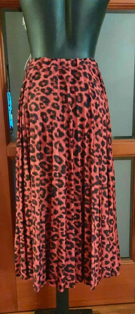 Predám plisovanú sukňu f&f veľ. s-l, f&f