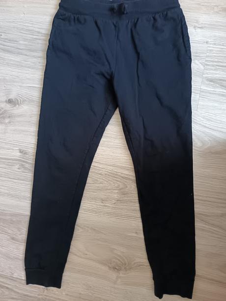 Balík teplákov, 158–170