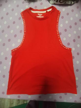 Tielko červené, new yorker,m