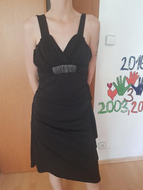 Spoločenské šaty, 40