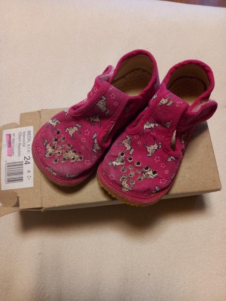 Papučky, beda,24