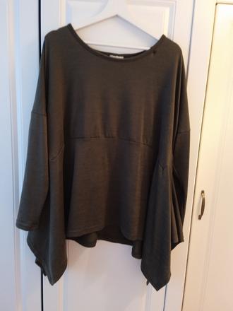 Asymetrické tričko, 46