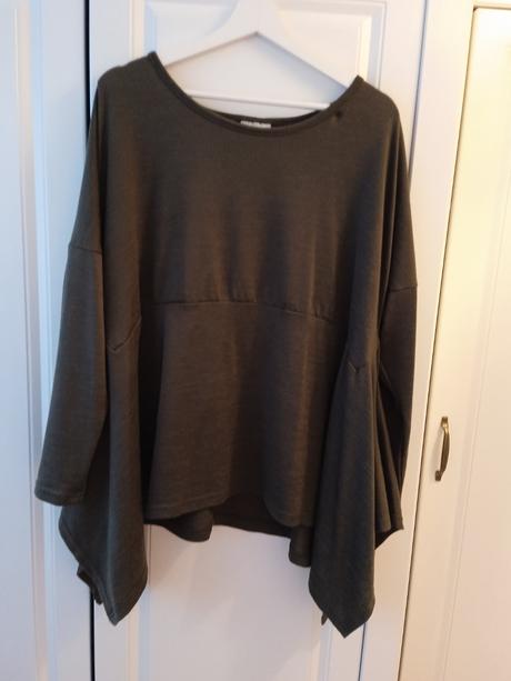 Asymetrické tričko, 46