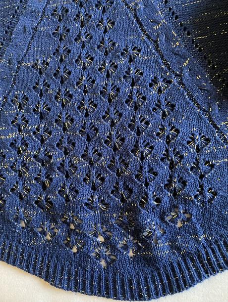 Tenší mäkký pletený pulóvrik s vláknom v. s, s