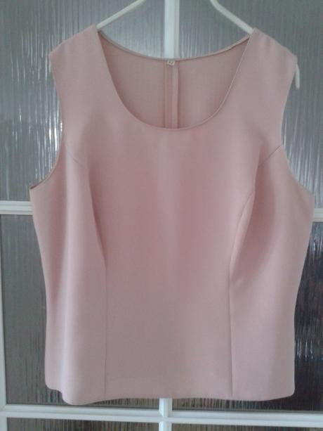 Nohavicový kostým, 42