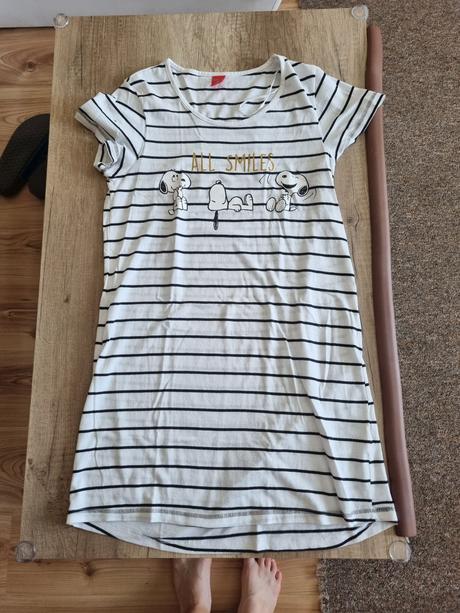 Dámska nočná košeľa, 36