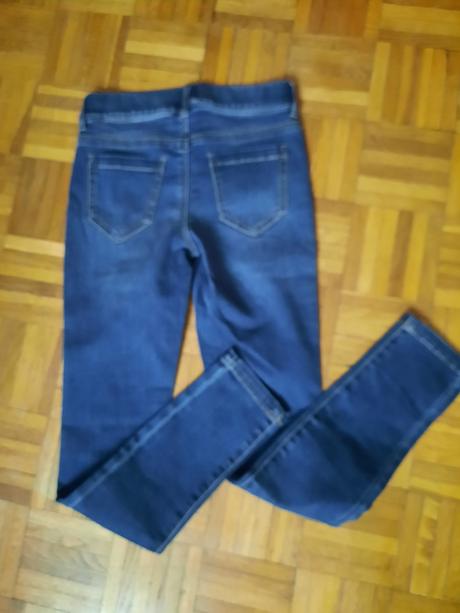Dievčenské rifle/ džegíny, takko,146