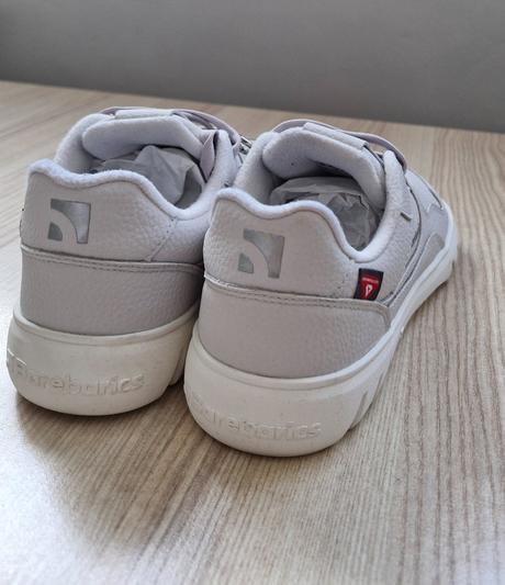 Zing frost - light grey & white 36 w087, be lenka,36