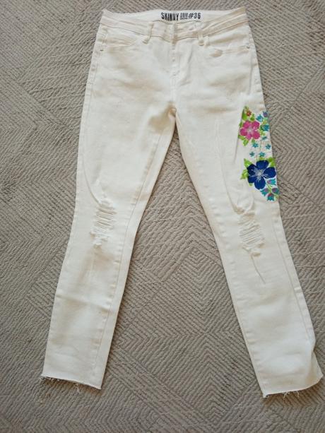 Skinny rifle s kvetmi vel. 36, denim,s