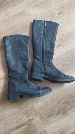 Cierne celokozene cizmy., 36