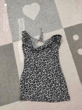 Tielko leopard s holým chrbtom, s