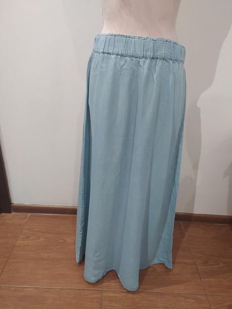 Riflová sukňa, 38