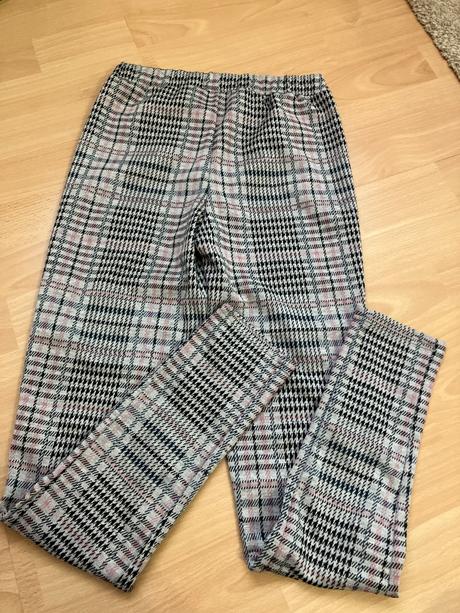 Leginy teplejsie, reserved,164