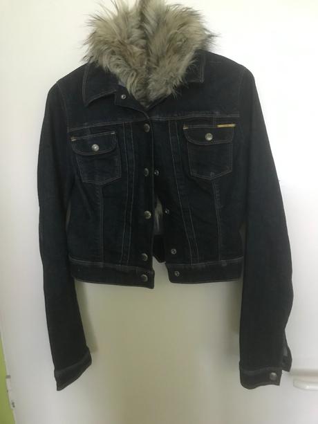 Bundička s umelou kozusinou, vel. xs, zn. guess, guess,xs