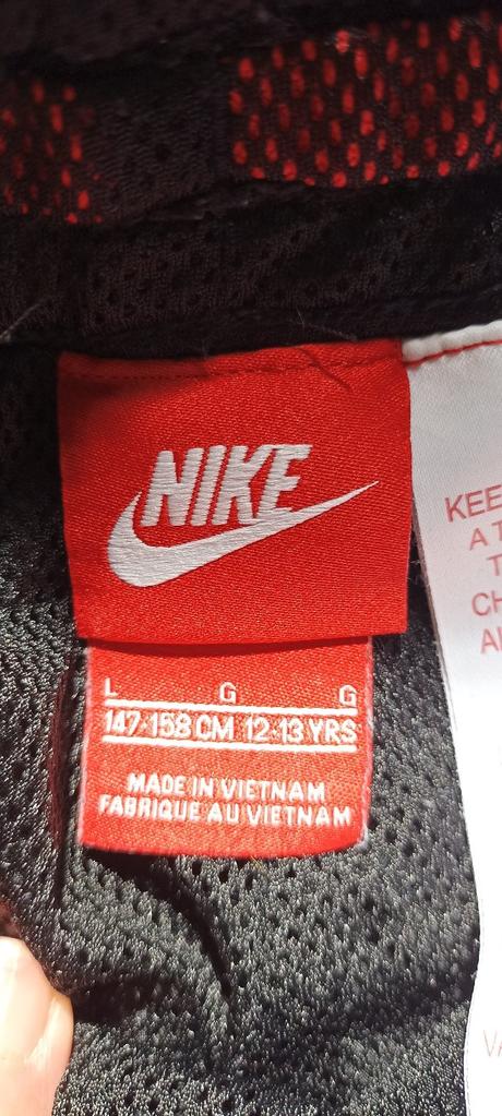 Šustiakové nohavice (športové) nohavice, zn. nike, 146