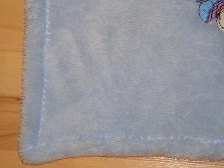 Deka s vyšitým obrázkom macko pú, 