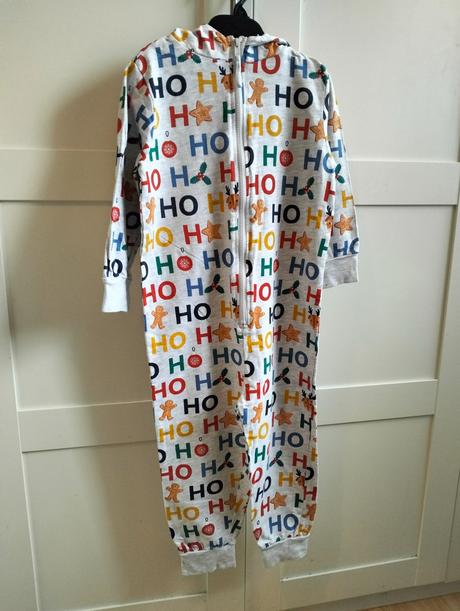 Vianočné pyžamo 110/116, reserved,110