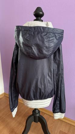 Prechodna bunda, benetton,134