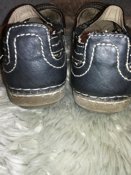 Topánky - poltopanky, baťa,31