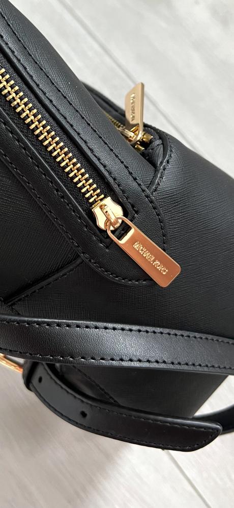 Michael kors ruksak čierny saffiano, michael kors