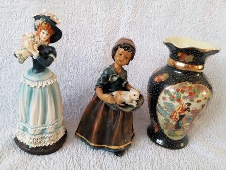 Sošky dám a váza s motívom japonských dám, 