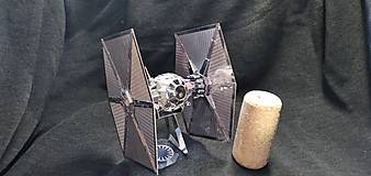 First order tie fighter, 