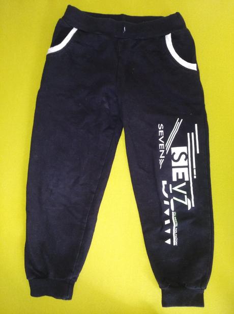 Chlapčenské tepláky, 104