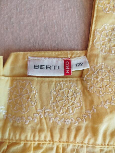 Blúzka, berti,122