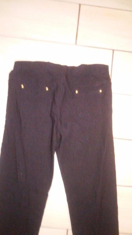 Legíny na výšku cca 157 cm, s