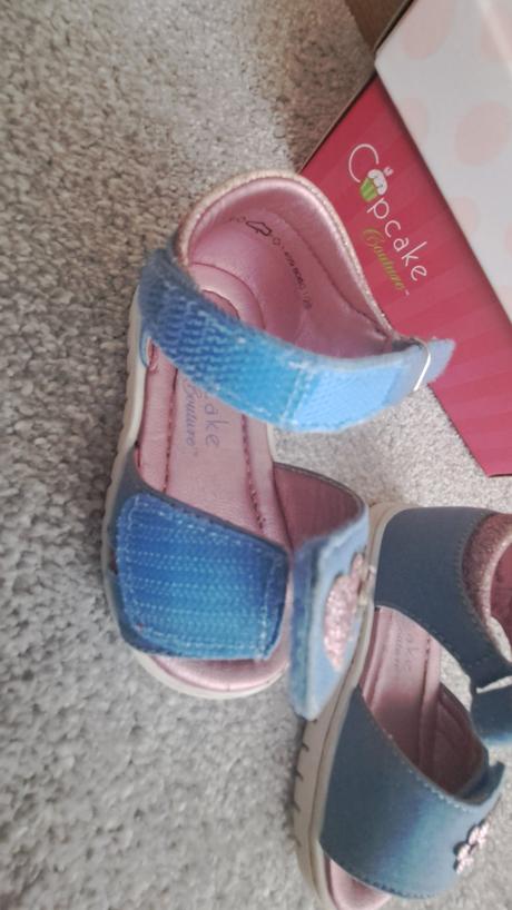 Sandálky, cupcake,20