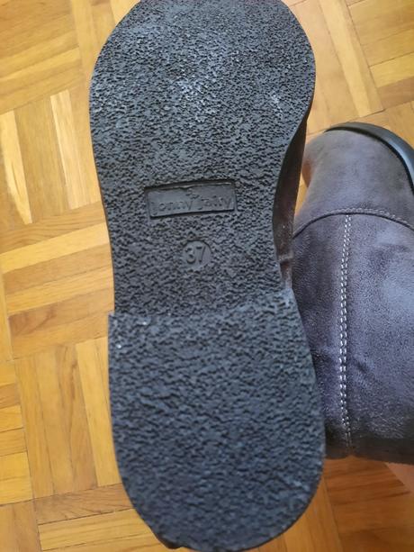 Nové dámske čižmy, 37