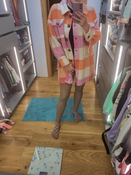 Kosely kabat so strapcami,