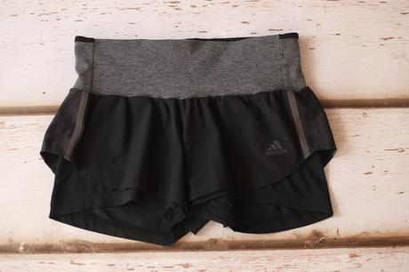 Šortky adidas xs, sedí na s, xs