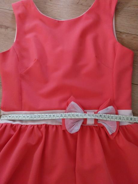 Dievčenské šaty, 38