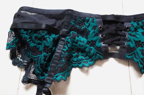 Podväzkový pás hunkemoller, l