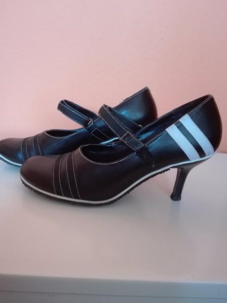 Pohodlné lodičky, 37