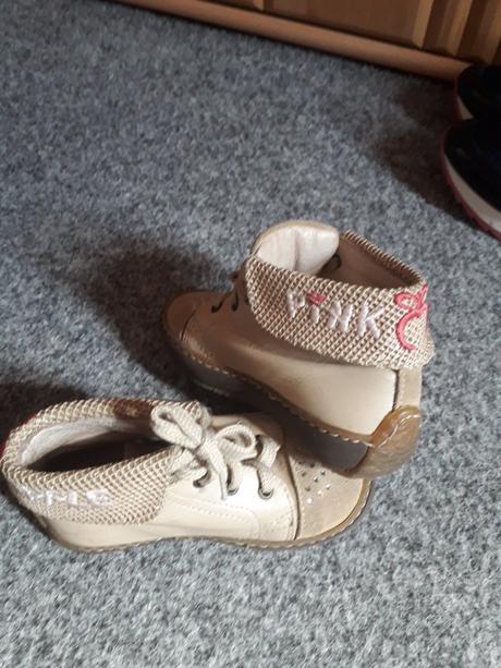 Topanky, pepe shoe,<17