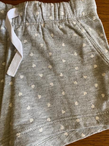 Kraťasky so srdiečkami, h&m,104