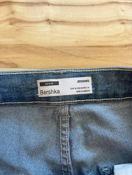 Dzinsy, bershka,36