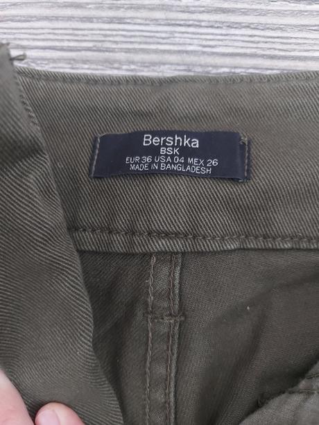 Zelené rifle s vysokým pásom, bershka,36