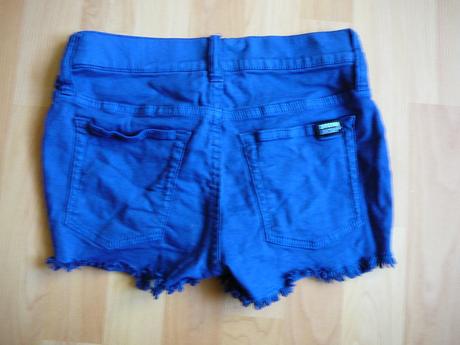 Dievcenske kratasy-elasticke, 158