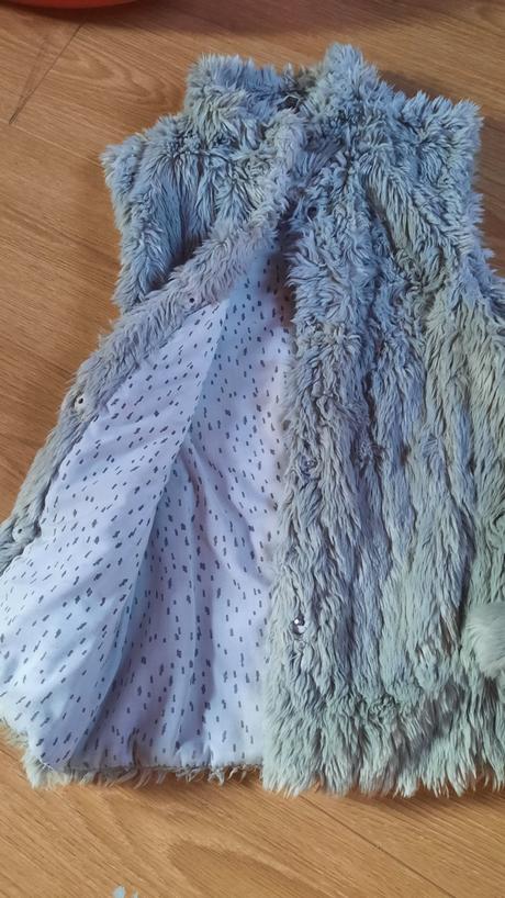 Chlpaté sivé vestičky, zara,164