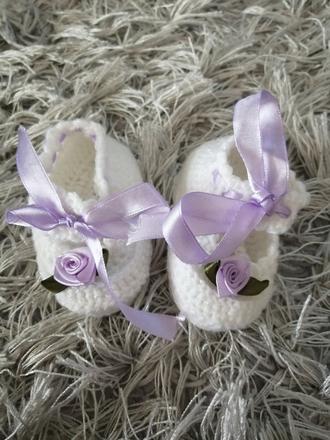 Háčkované capačky, <17