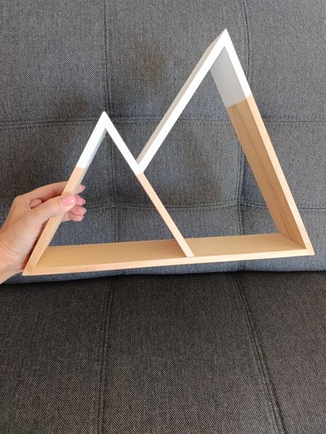 Drevená detská polica hory, 