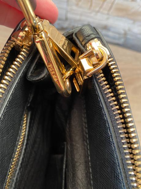 Original prada saffiano lux galleria double zip, prada