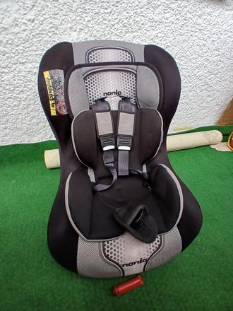 Polohovateľná autosedačka, nania