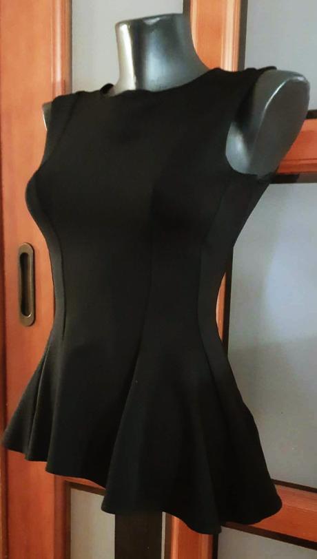 Predám dámsky top h&m veľ. xs, h&m,xs