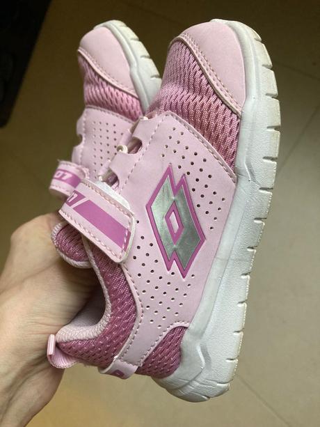 Ľahučké tenisky, lotto,25