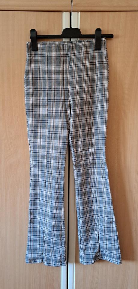 Karované rozšírené nohavice, m