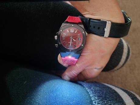 Pánske nové hodinky, paris hilton